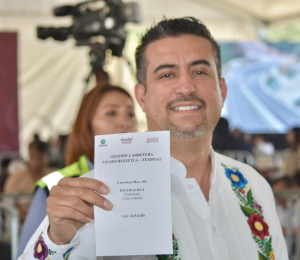 Daniel Andrade pide a Sheinbaum y SICT rehabilitar tramo Huejutla-Tempoal