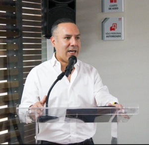 Infonavit facilita pagos a desempleados: Canek V&aacute;zquez