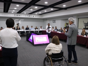 Capacita Sedeco a personas con discapacidad para emprender un negocio