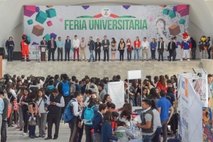 En puerta, 4&ordf;. Feria Universitaria en Tula
