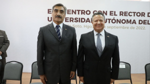 Julio Menchaca se reúne con autoridades de la UAEH