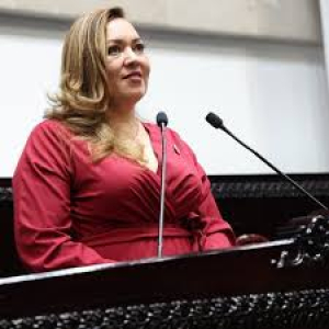 Diputada Yarabi González impulsa la capacitación policial con perspectiva de género