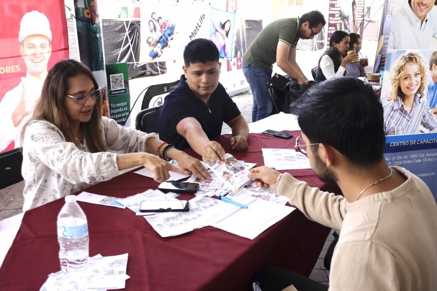 Feria Nacional de Empleo destaca baja desocupación juvenil