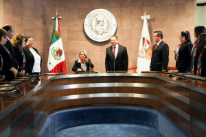 Va Menchaca por certificaci&oacute;n anticorrupci&oacute;n en el poder Ejecutivo