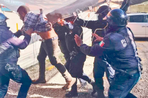 Salt&oacute; al vac&iacute;o, huyendo de la ley