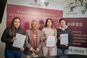 Estudiantes de la UTHH recibieron financiamientos para realizar diplomado y prácticas profesionales en España