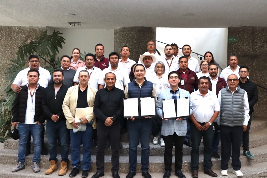 Saderh y Universidad de Chapingo firman convenio para el análisis de suelos agrícolas