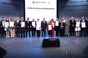 Reconoce Julio Menchaca la trayectoria y vocaci&oacute;n del personal m&eacute;dico de Hidalgo