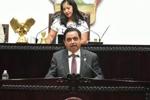 Diputado Andr&eacute;s Vel&aacute;zquez propone implementar la alfabetizaci&oacute;n digital