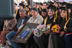 Fortalece SEPH compromiso de Julio Menchaca de formar profesionistas con educaci&oacute;n de excelencia