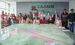 Inician acuerdos para atender falta de agua en el barrio Camelia