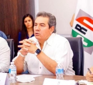 Pausa Jos&eacute; Antonio Rojo su militancia priista