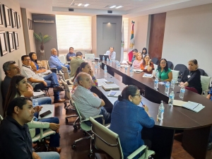 Contralor&iacute;a capacita a contralores y organismos gubernamentales