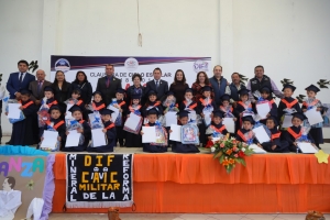 APADRINA RAÚL CAMACHO Y ARELI MAYA A ALUMNOS DE  3 CAIC´S EN MINERAL DE LA REFORMA   
