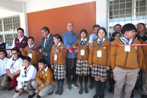 Natividad Castrej&oacute;n entreg&oacute; nuevos espacios educativos en beneficio de estudiantes de Alfajayucan