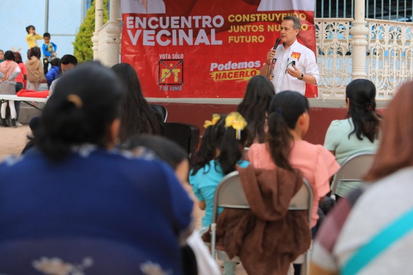 Gestionará Adolfo Pontigo por el progreso de las comunidades y colonias de Pachuca