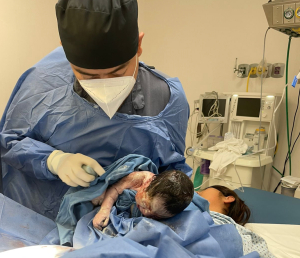 Hospital General de Tulancingo de IMSS-Bienestar da la bienvenida al primer nacimiento del 2025