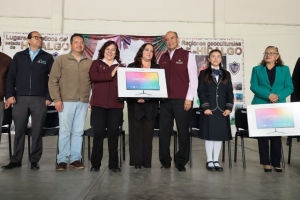 Llegan m&aacute;s de 700 mil pesos en apoyos educativos al Altiplano