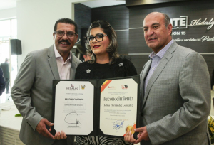 SEPH y SNTE reconocen a docentes con funciones administrativas con 25, 30 y 40 a&ntilde;os de servicio