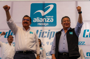 Julio Menchaca firma acuerdos a favor de la educaci&oacute;n en Hidalgo