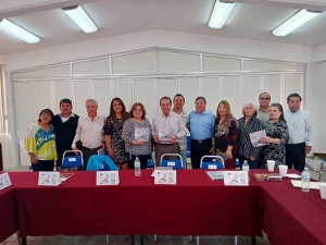 IHE presenta libro dirigido a docentes de las escuelas CONAFE