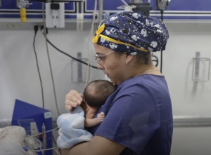 Hospital General de Alta Especialidad salva la vida de bebé prematura