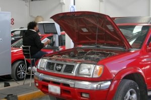 Semarnath alerta sobre actos il&iacute;citos cometidos en materia de verificaci&oacute;n vehicular