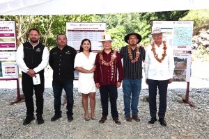 Atendemos cada rinc&oacute;n de Hidalgo; hay obra en los 84 municipios: Menchaca Salazar