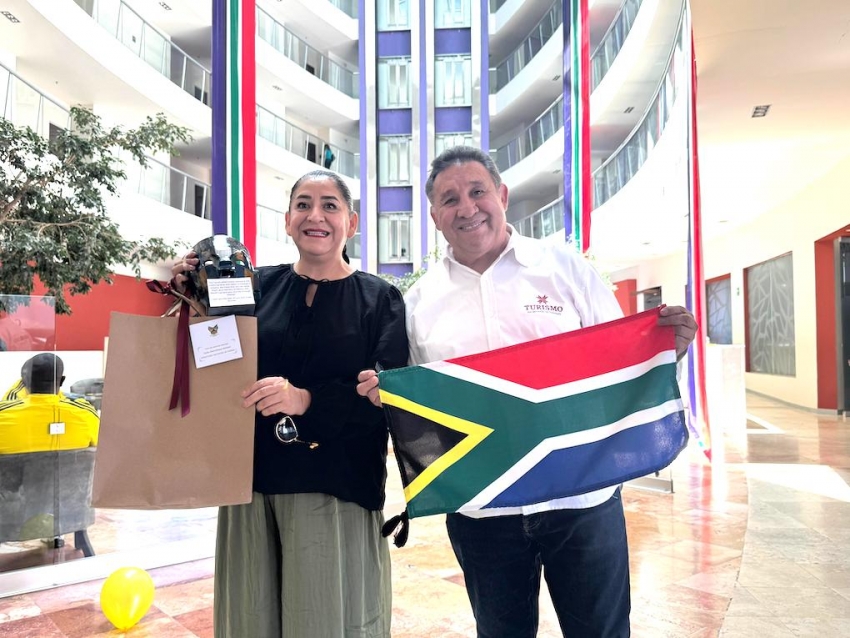 Hidalgo despide a Bafana Bafana y estrecha lazos con la delegación de Sudáfrica