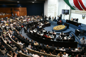 Con iniciativas, LXVI Legislatura reconoce y protege a maestras y maestros