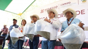 Realiza Saderh siembra de alevines en la Laguna de Metztitlán 