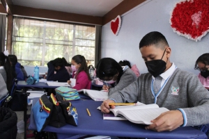Organiza SEPH 2° Kilómetro del libro 