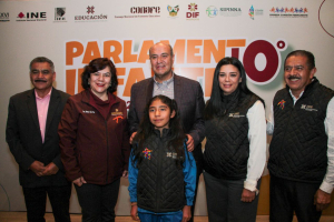 Reconocimiento a ni&ntilde;as y ni&ntilde;os participantes en Parlamento Infantil