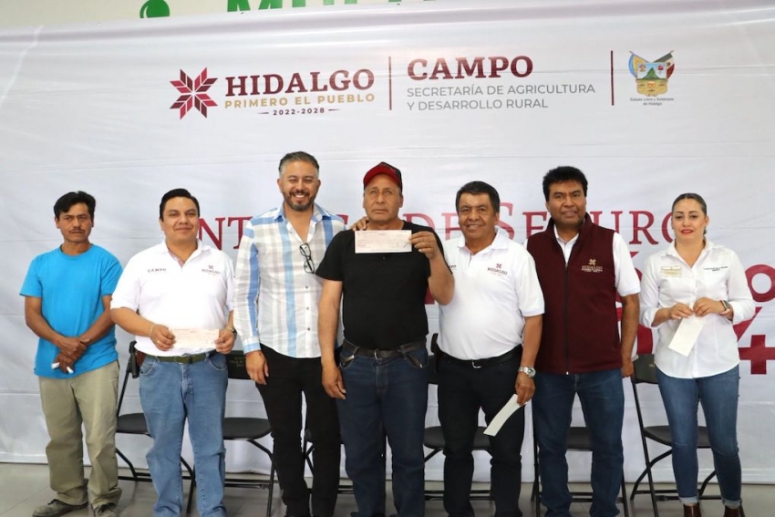 Entrega Saderh apoyos económicos por casi un millón de pesos a productores afectados por contingencias