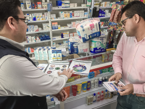 Intensifica COPRISEH control sanitario en farmacias del estado