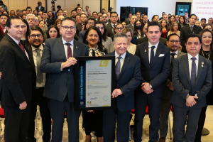 Debe existir uni&oacute;n sociedad-gobierno para combatir a la corrupci&oacute;n: Julio Menchaca