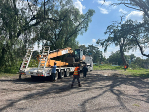 Llega maquinaria especializada de la Secretar&iacute;a de Marina para desazolve del r&iacute;o Tula