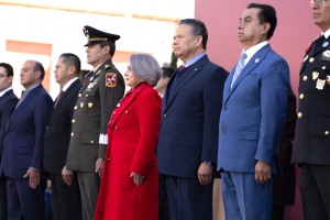 Julio Menchaca preside conmemoraci&oacute;n del D&iacute;a de la Bandera en Hidalgo