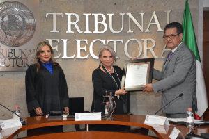 Sesión Solemne “Entrega de la Medalla al Mérito Jurídico Electoral. Segunda Edición”.