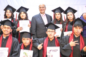 M&aacute;s de 7 mil 500 estudiantes concluyen su formaci&oacute;n en el CECyTEH