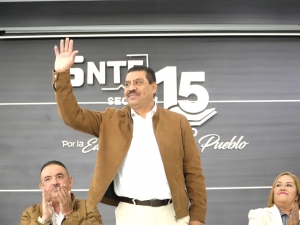 SNTE encabeza entrega de nuevos ingresos al magisterio