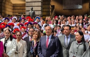 Natividad Castrej&oacute;n respalda el talento art&iacute;stico de estudiantes