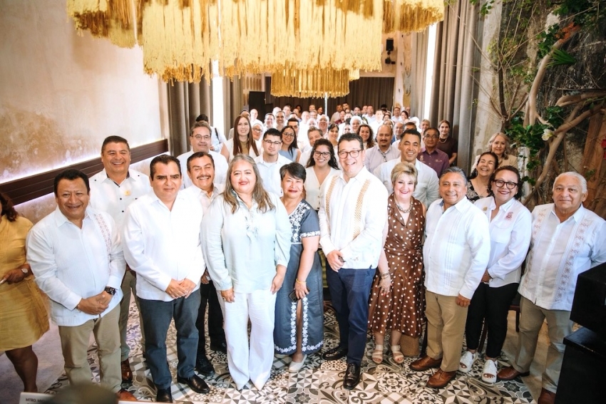 Participa Cobaeh en reunión nacional sobre educación media superior