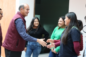 Comunidad educativa de la UICEH recibió equipamiento