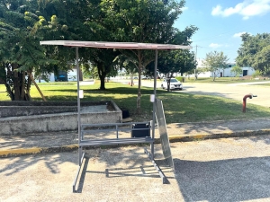 Estudiantes de la UPH instalan banca solar en Hospital Regional de Huejutla