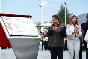 Julio Menchaca supervisa e inaugura infraestructura en la UAEH