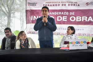 Dan banderazo de inicio a la construcción del arco de bienvenida en Tenango de Doria