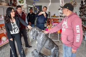 Supervis&oacute; Sebiso talleres artesanales de obsidiana en Epazoyucan