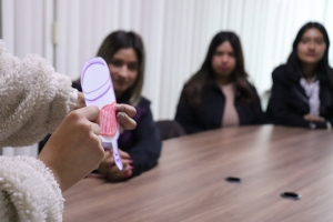 Extiende INHJUVE entrega de copa menstrual