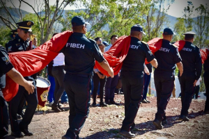 Contralor&iacute;a encabeza ceremonia de arriamiento de la bandera nacional